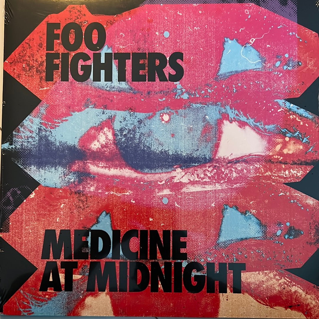 Foo Fighters - Medicine at midnight